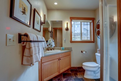 Wonderful Cottage with Incredible Views in Hood River, Oregon - Hood River , Oregon - glamping.directory