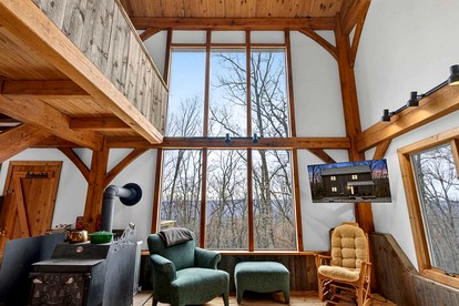 Charming Post-and-Beam Mountain Cabin with Hot Tub Near Berkeley Springs | Great Cacapon, WV - Great Cacapon, West Virginia - glamping.directory