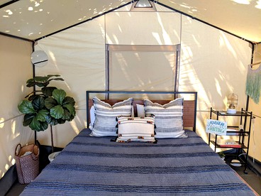 Charming Zion National Park Glamping Retreat Ideal for a Peaceful Getaway, Utah - Leeds, Utah - glamping.directory