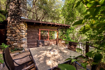 Secluded Cabin Rental for Group Vacation in Oak Creek Canyon - Sedona, Arizona - glamping.directory