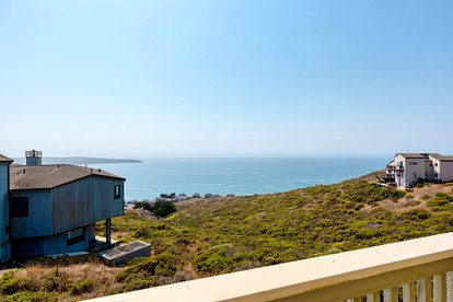 Modern Dillon Beach Rental for a Stunning California Getaway - Dillon Beach, California - glamping.directory
