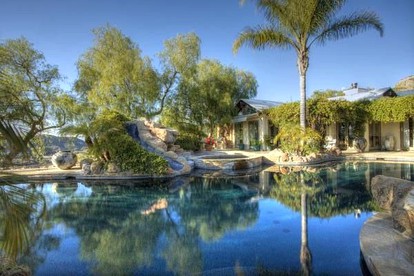 One-of-a-Kind, Upscale Villa with Private Freshwater Pool & Hot Tub in Malibu, California - Malibu, California - glamping.directory