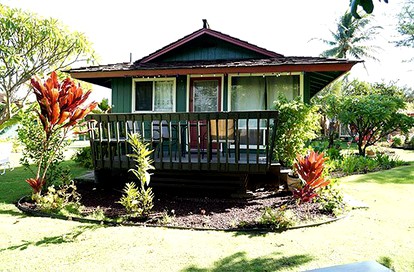Stunning Luxury Cottage Rentals for Four with Breathtaking Views in Kihei, Maui - glamping.directory