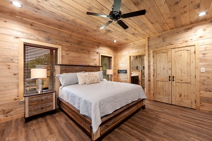 Sevierville Splendor: Luxurious Cabin Getaway Offering Breathtaking Views and Unparalleled Amenities - Sevierville, Tennessee - glamping.directory