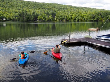 Enchanting Lakefront Cabin Rental Perfect for Six near Okemo in Vermont - Ludlow, Vermont - glamping.directory