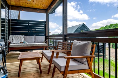 Cozy Mountain Cabin with Private Hot Tub Near Dollywood in Pigeon Forge, TN - Pigeon Forge, Tennessee - glamping.directory