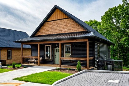 Cozy Mountain Cabin with Private Hot Tub Near Dollywood in Pigeon Forge, TN - Pigeon Forge, Tennessee - glamping.directory