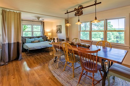 Peaceful and Serene Farmstead Retreat with Horseback Riding in Stockton, Illinois, Perfect for a Family Getaway - Stockton, Illinois - glamping.directory