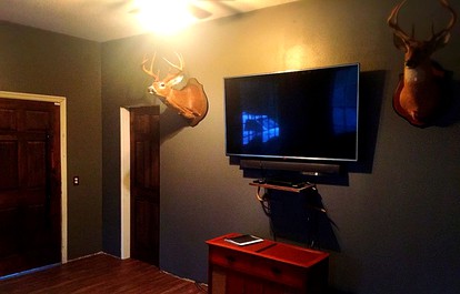 Serene Cottage Rental with a Fireplace near Fosters, Alabama - Fosters, Alabama - glamping.directory