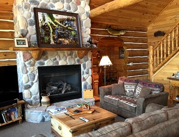 English Lake Escape -Custom Waterfront Log Cabin in Chequamegon National Forest - Mellen, Wisconsin - glamping.directory