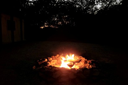 Black Fox Den: A Woodland Glamp - Dog Friendly in Hot Springs, AR - Hot Springs, Arkansas - glamping.directory
