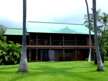 Luxury Oceanside Cabin Rental on the Kona Coast of Hawaii Island - Captain Cook, Hawaii - glamping.directory