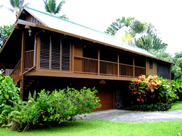 Luxury Oceanside Cabin Rental on the Kona Coast of Hawaii Island - glamping.directory