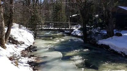 Rustic Log Cabin #6 - "Fireside" Near Franconia Notch State Park - Lisbon, New Hampshire - glamping.directory