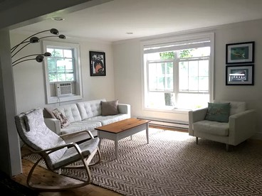 Delightful Family Getaway with a Gorgeous Deck in Washington, Connecticut - Washington, Connecticut - glamping.directory