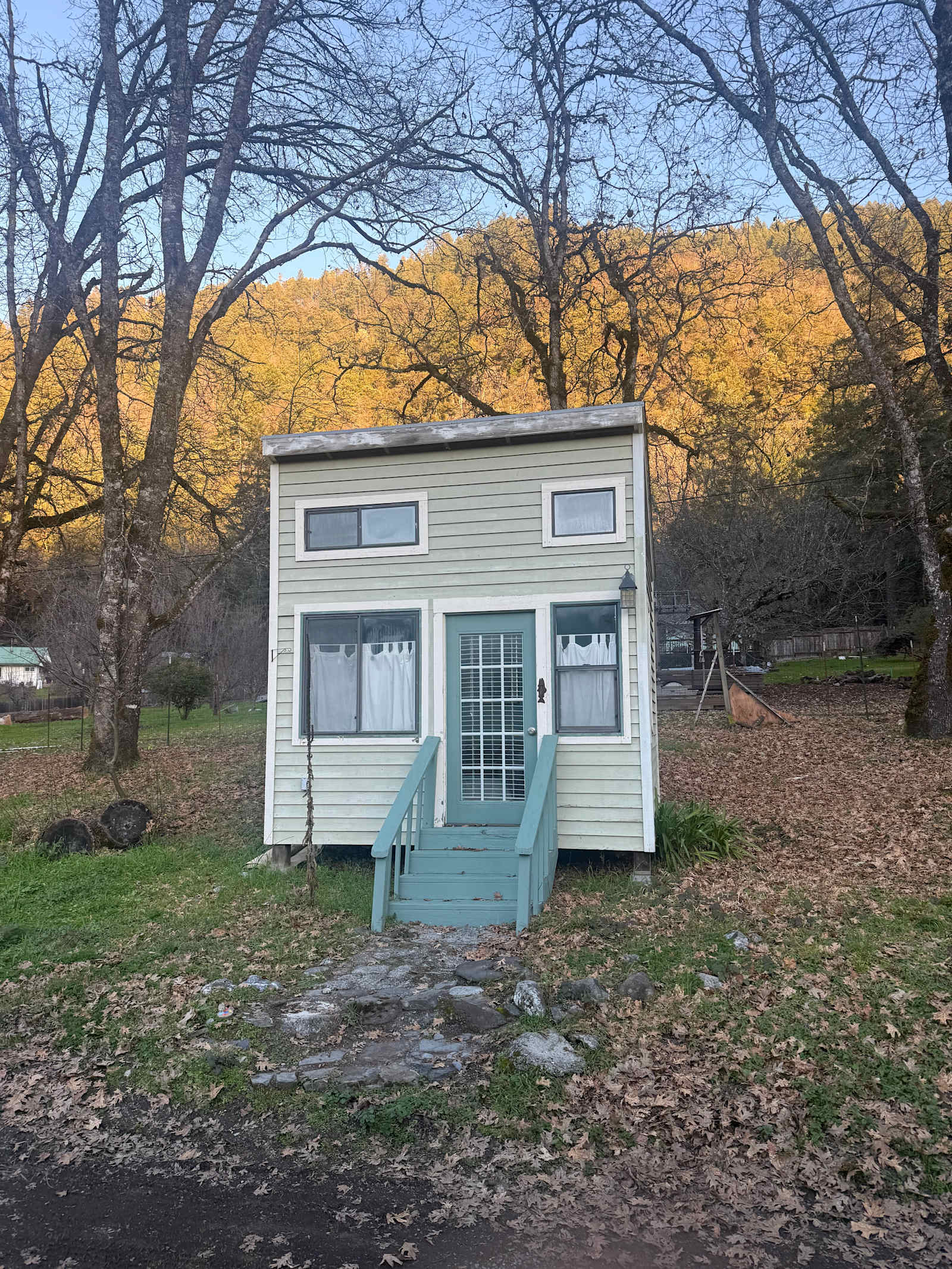 Harvest Moon Homestead - glamping.directory
