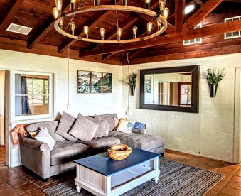 Caravan by the Lake: Retro Glamping in Santa Ysabel, CA - Santa Ysabel, California - glamping.directory