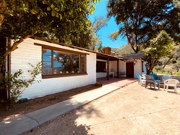 Caravan by the Lake: Retro Glamping in Santa Ysabel, CA - Santa Ysabel, California - glamping.directory