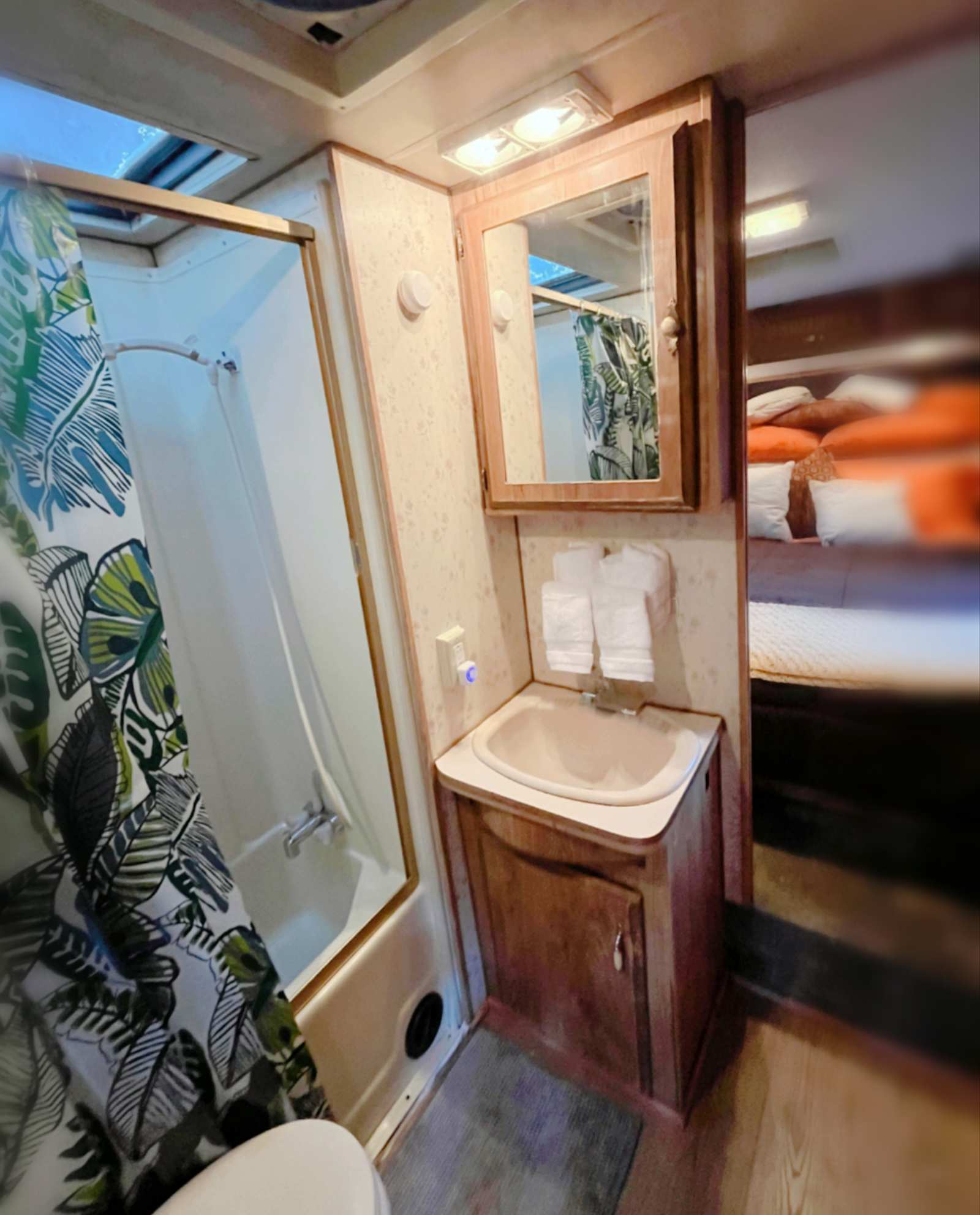 Canyon Crest Private Camping and RV - Mariposa, California - glamping.directory
