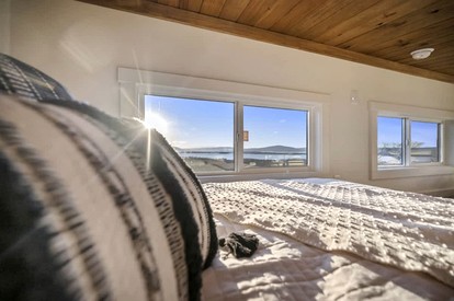 Serene Tiny Home Retreat with Sunrise Lake & Mountain Views in Pushmataha County, Oklahoma - Pushmataha County, Oklahoma - glamping.directory