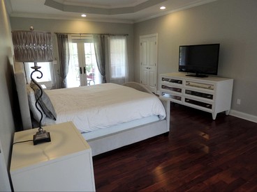 Sleek Two-Person Accommodation for a Getaway near Lake Barkley, Kentucky - Hopkinsville, Kentucky - glamping.directory