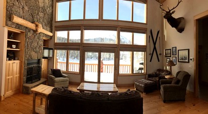 Stunning Mountainside Weekend Getaway on Private Lake near Denver, Colorado - Silverthorne, Colorado - glamping.directory
