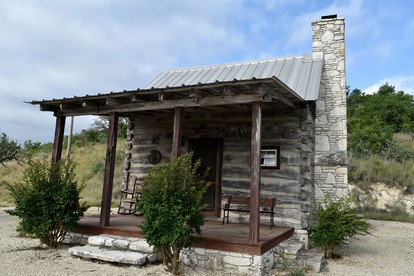 Countryside Cottage Rental with Rustic Charm near Fredericksburg, Texas - Harper, Texas - glamping.directory