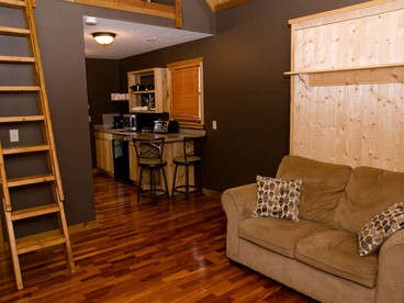 Family-Friendly Cabin Getaway with a Fire Pit near Nashville, Tennessee - Mount Juliet, Tennessee - glamping.directory