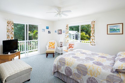 Snug Hillside Vacation Rental at 1,600-Foot Altitude Overlooking the Kona Coast, Hawaii - Kailua-Kona, Hawaii - glamping.directory