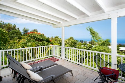 Snug Hillside Vacation Rental at 1,600-Foot Altitude Overlooking the Kona Coast, Hawaii - Kailua-Kona, Hawaii - glamping.directory