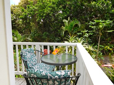 Snug Hillside Vacation Rental at 1,600-Foot Altitude Overlooking the Kona Coast, Hawaii - Kailua-Kona, Hawaii - glamping.directory