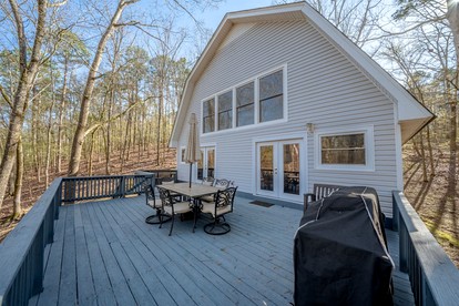 Riverfront Cabin with Deck and Rustic Charm in Arkansas - glamping.directory