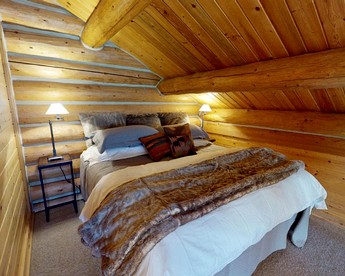 Luxurious Log Home with Madison River Views near Three Dollar Bridge, J & J Ranch, Montana - Cameron, Montana - glamping.directory