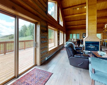Luxurious Log Home with Madison River Views near Three Dollar Bridge, J & J Ranch, Montana - Cameron, Montana - glamping.directory