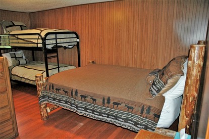 Cozy Family-Friendly Vacation Rental in Cooper Landing, Alaska - Cooper Landing, Alaska - glamping.directory