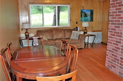 Cozy Family-Friendly Vacation Rental in Cooper Landing, Alaska - Cooper Landing, Alaska - glamping.directory