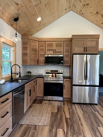 1800s Farmhouse Cottage Rental on a 230 Acre Farm in Muskingum County, Ohio - Frazeysburg, Ohio - glamping.directory