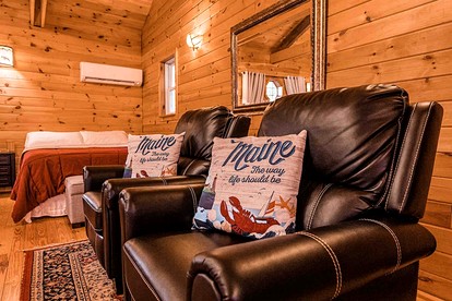 Pet-Friendly, Rustic Cottage with Access to Messalonskee Lake and Views of Belgrade Stream with Hot Tub in Maine - Belgrade, Maine - glamping.directory