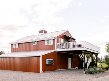 Upscale Barn Loft near Glacier National Park, Montana - Columbia Falls, Montana - glamping.directory