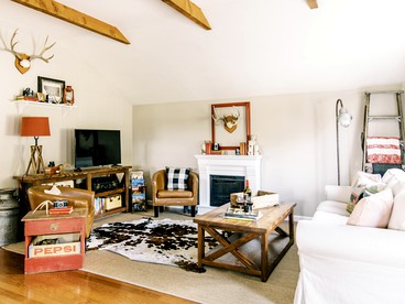 Upscale Barn Loft near Glacier National Park, Montana - Columbia Falls, Montana - glamping.directory