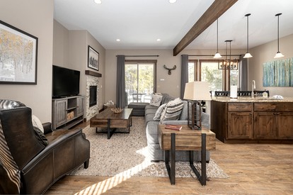 Stunning Vacation Rental with Hot Tub near Grand Park Recreation Center in Fraser, Colorado - Fraser, Colorado - glamping.directory