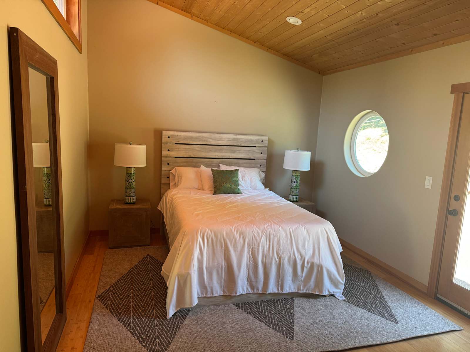 Sat Sang Mendocino - Philo, California - glamping.directory