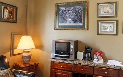 Idyllic Cottage Perfect for a Romantic Getaway near St. James, Louisiana - Vacherie, Louisiana - glamping.directory