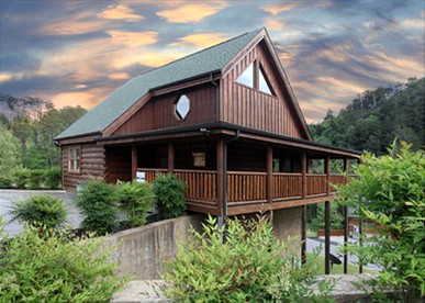 Lovely Family Log Cabin with a Game Room near Gatlinburg, Tennessee - glamping.directory