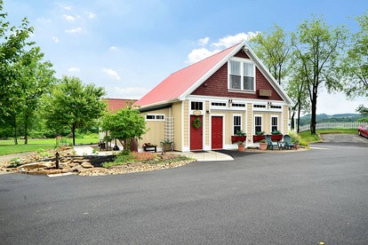 Cozy Studio Suite Rental for a Relaxing Escape in Ellwood, Pennsylvania - glamping.directory