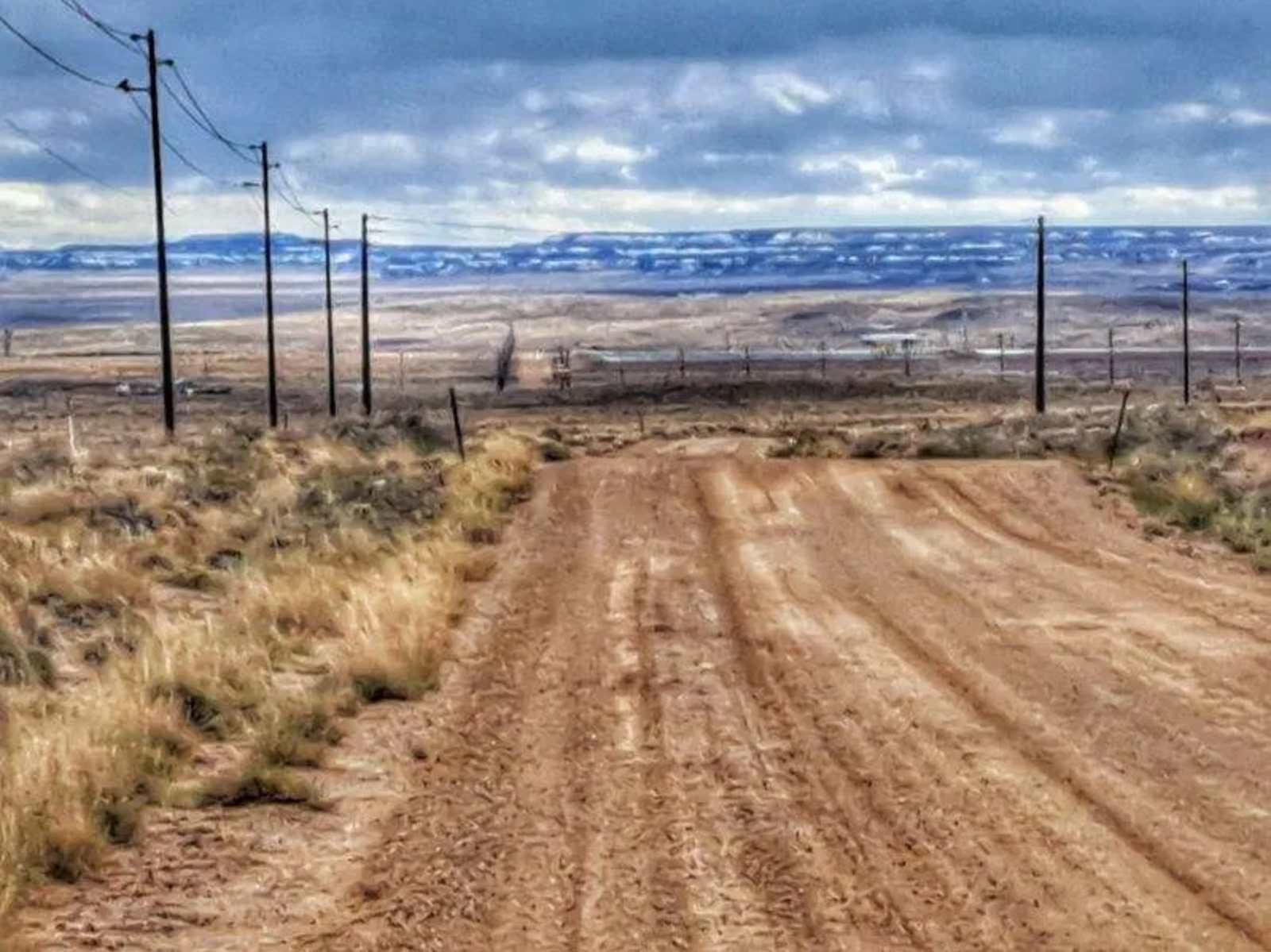 Petrified Forest Hideaway - Sun Valley, Arizona - glamping.directory