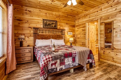 Spacious Mountain Cabin Retreat with Theater, Hot Tub & Fire Pit in Sevierville, Tennessee - Sevierville, Tennessee - glamping.directory