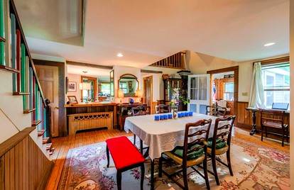 Gorgeous and Historical Cottage Rental near Mohawk Mountain, Connecticut - Sharon, Connecticut - glamping.directory