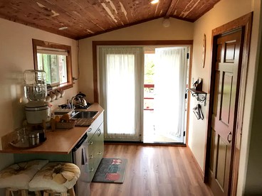 Amazing Eco-Friendly Cabin for Two near Volcano National Park, Hawaii - Volcano, Hawaii - glamping.directory