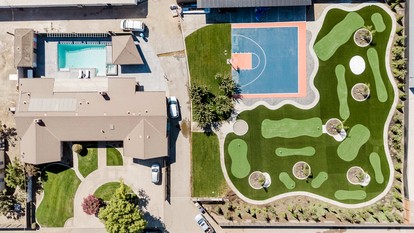 Spacious Retreat with Paradise Backyard | Private Group Getaway near Local Dining in Patterson, CA - Patterson, California - glamping.directory
